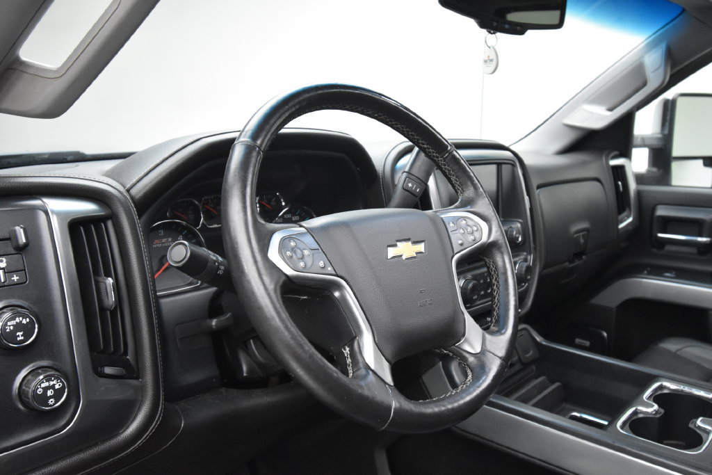 Used 2017 Chevrolet Silverado 1500 LTZ Z71 w/ LTZ Plus Package AWD/4WD image 11