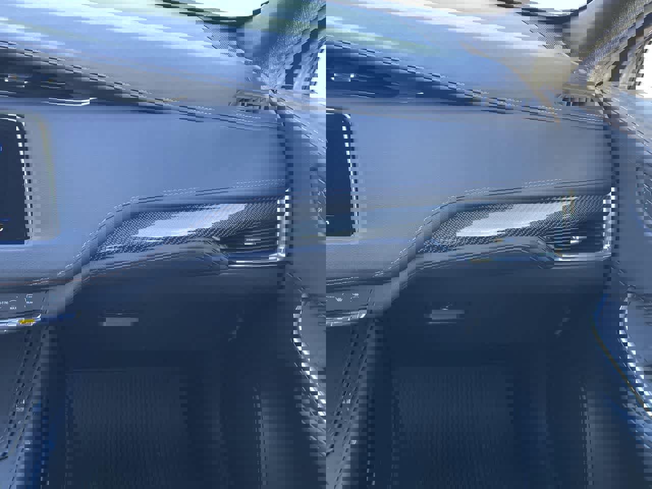 Certified 2023 Cadillac XT4 Sport w/ Cold Weather Package image 16