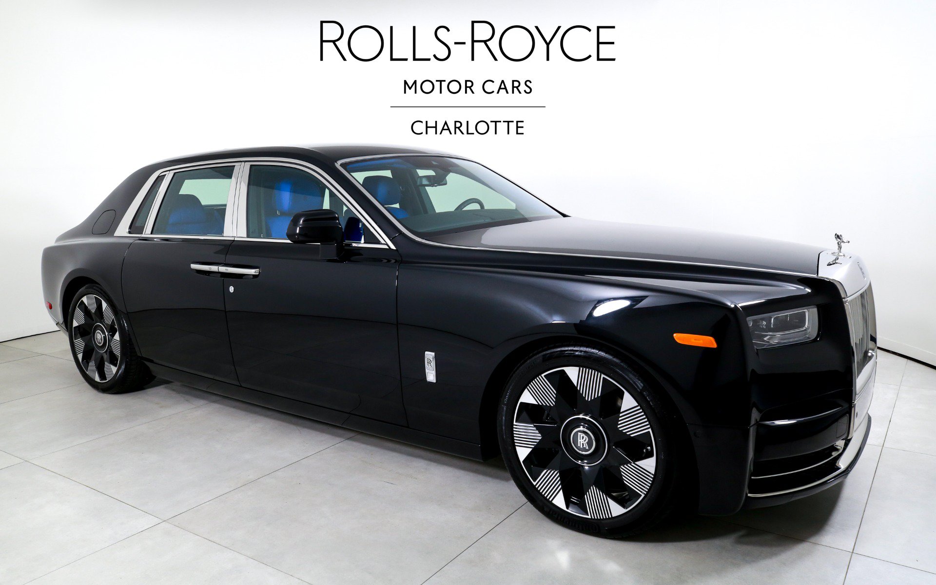 New 2027 Rolls-Royce Phantom Sedan RWD image 5