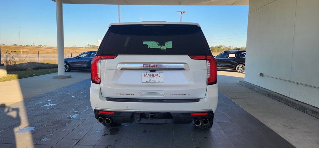 Used 2023 GMC Yukon Denali w/ Denali Reserve Package image 7