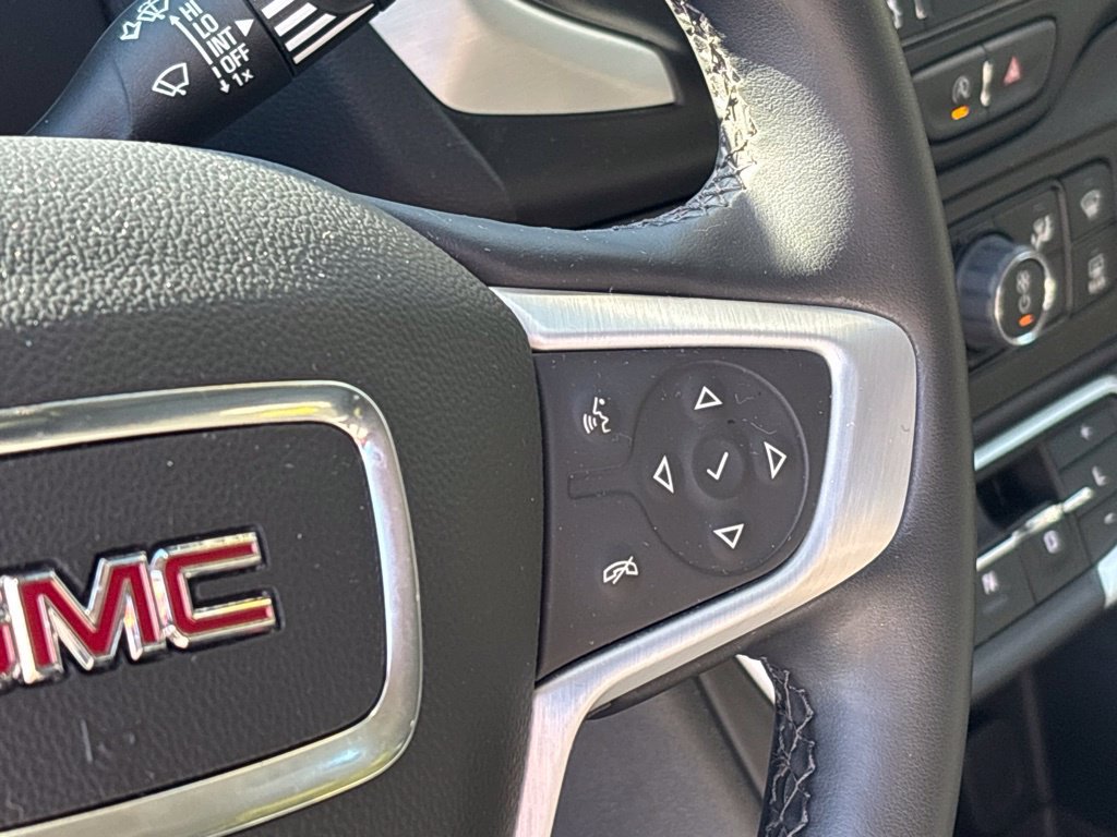 Used 2023 GMC Terrain SLT AWD/4WD image 25
