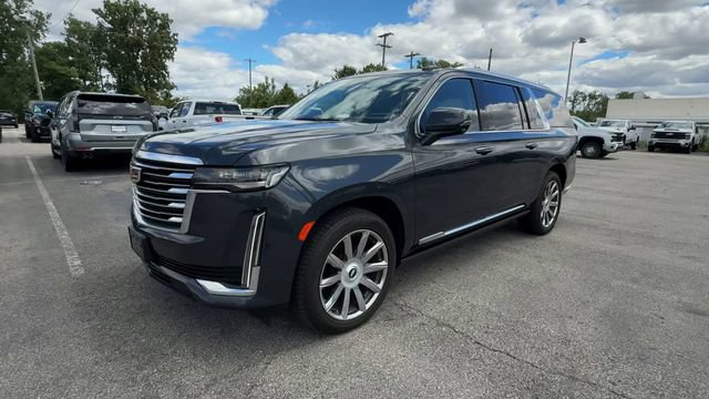 Used 2022 Cadillac Escalade ESV Premium Luxury Platinum AWD/4WD image 4