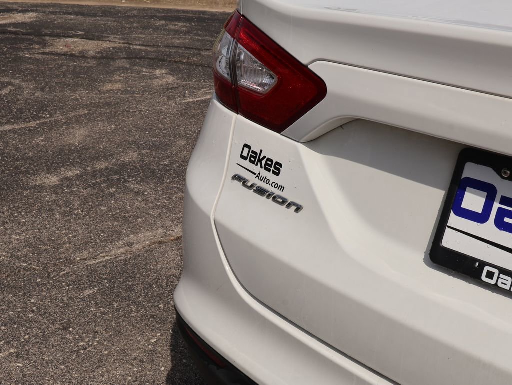 Used 2016 Ford Fusion S FWD image 5