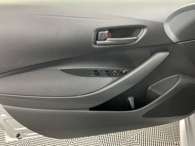 Used 2022 Toyota Corolla LE image 7