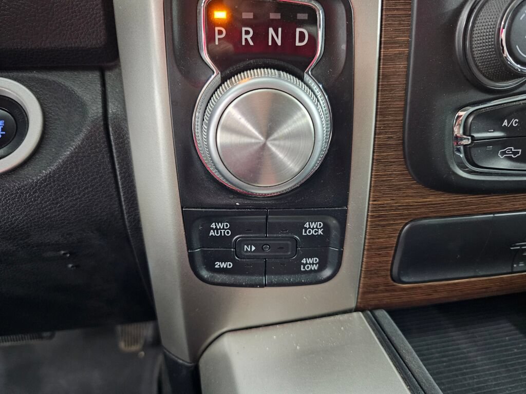Used 2017 RAM 1500 Laramie w/ Convenience Group AWD/4WD image 23