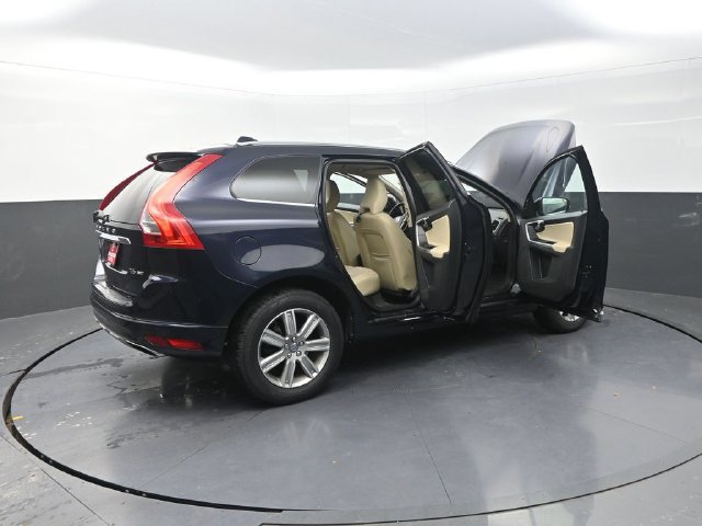 Used 2016 Volvo XC60 T6 AWD/4WD image 45