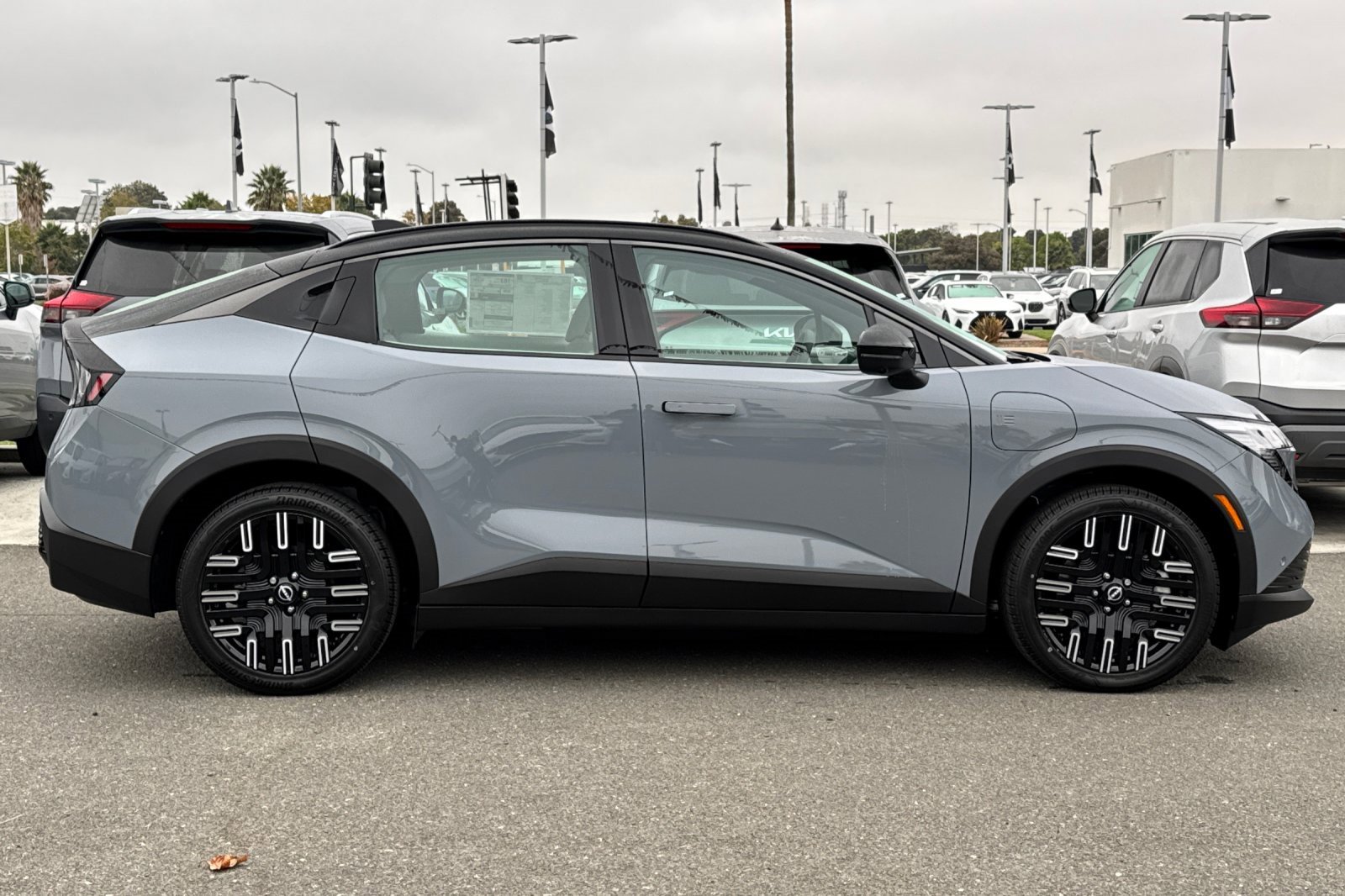 New 2026 Nissan Leaf Platinum+ w/ Cargo Package (Platinum+) image 3