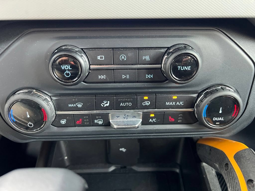 Used 2022 Ford Bronco Badlands AWD/4WD image 36