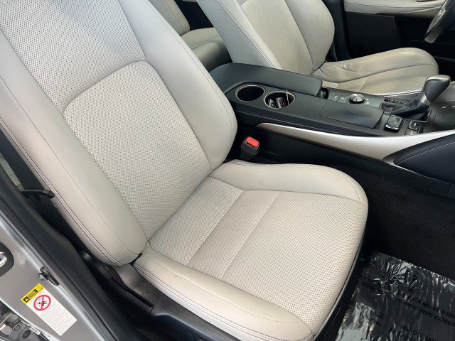 Used 2016 Lexus IS 300 AWD w/ Navigation System Package image 15