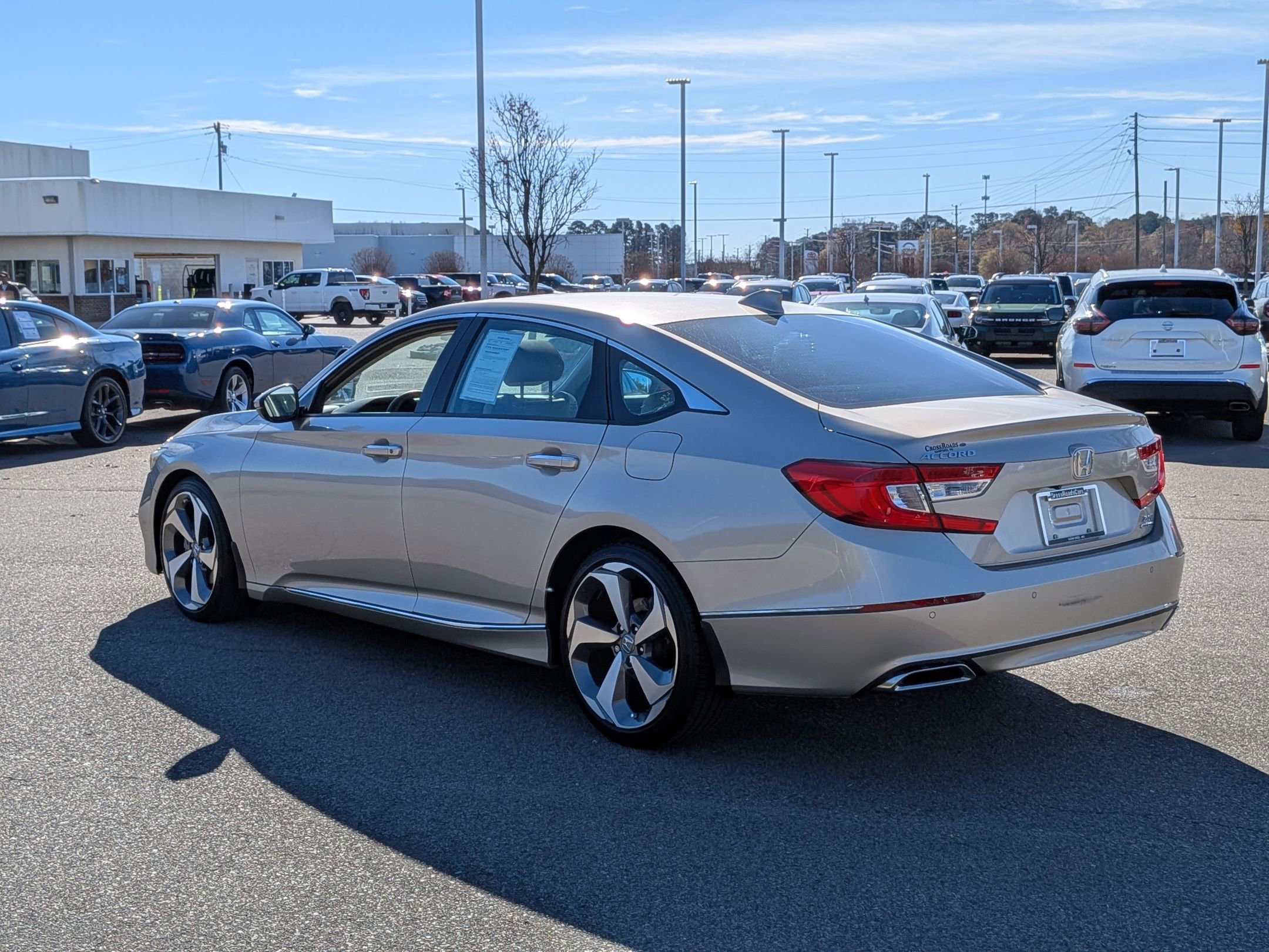 Used 2020 Honda Accord Touring image 6