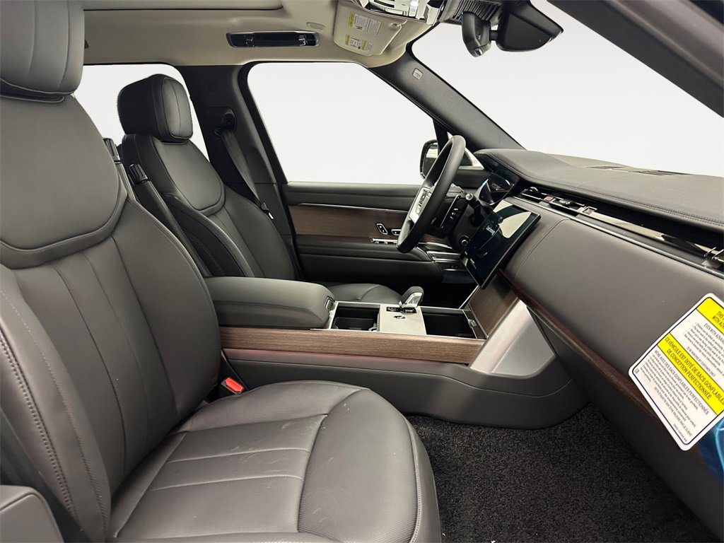 New 2026 Land Rover Range Rover SE image 15