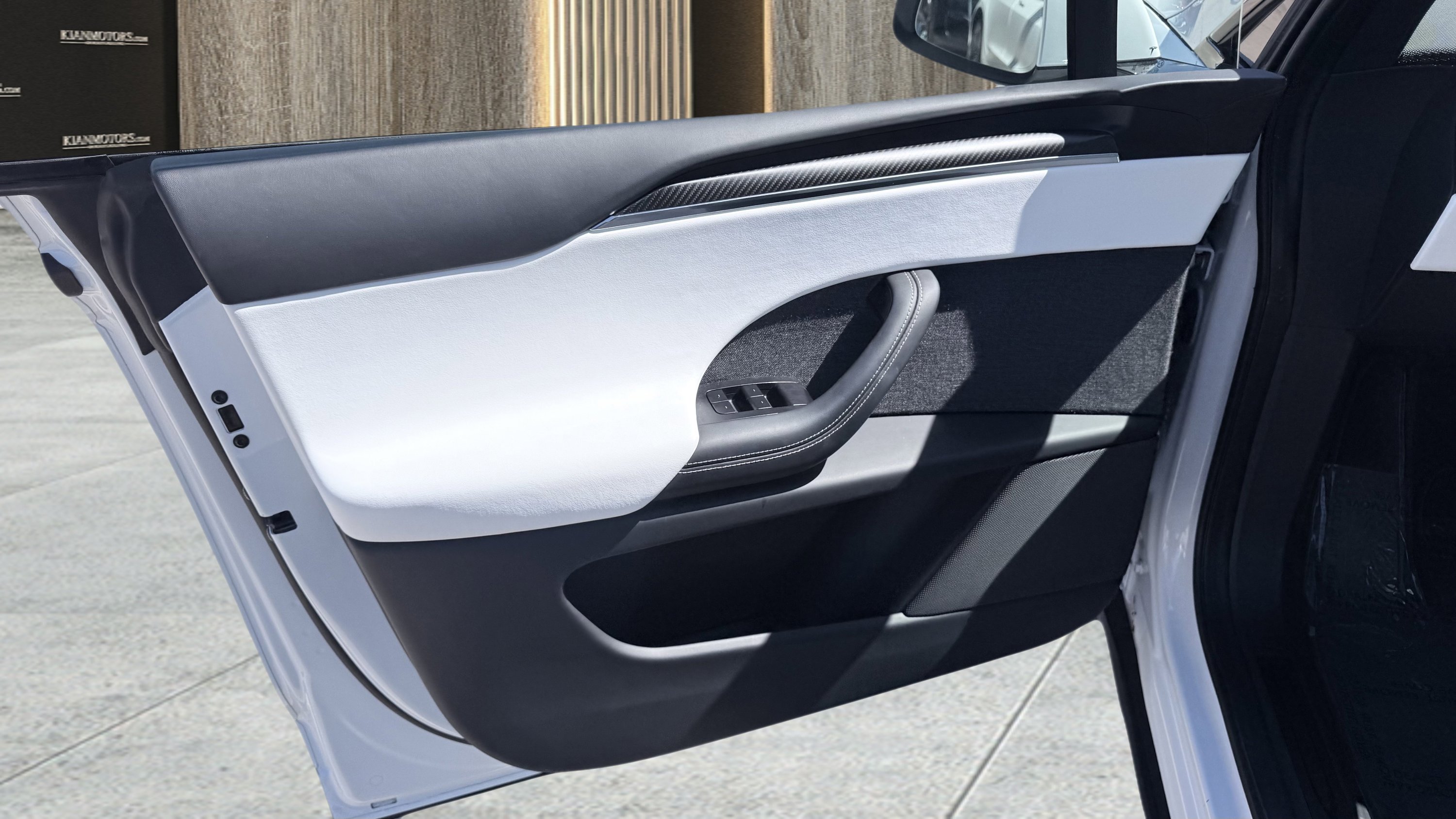 Used 2023 Tesla Model X Plaid image 27