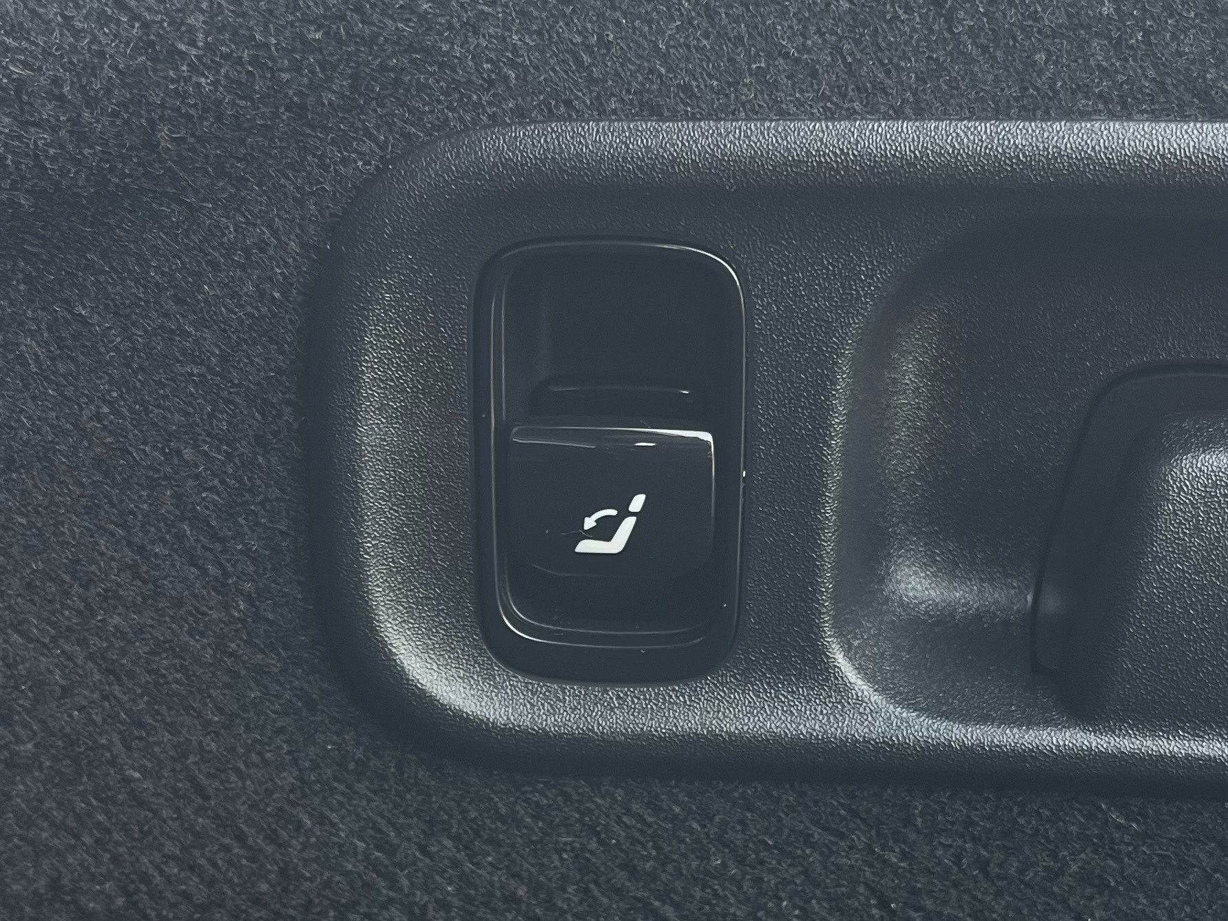 Used 2023 Mercedes-Benz C 43 AMG 4MATIC Sedan image 55