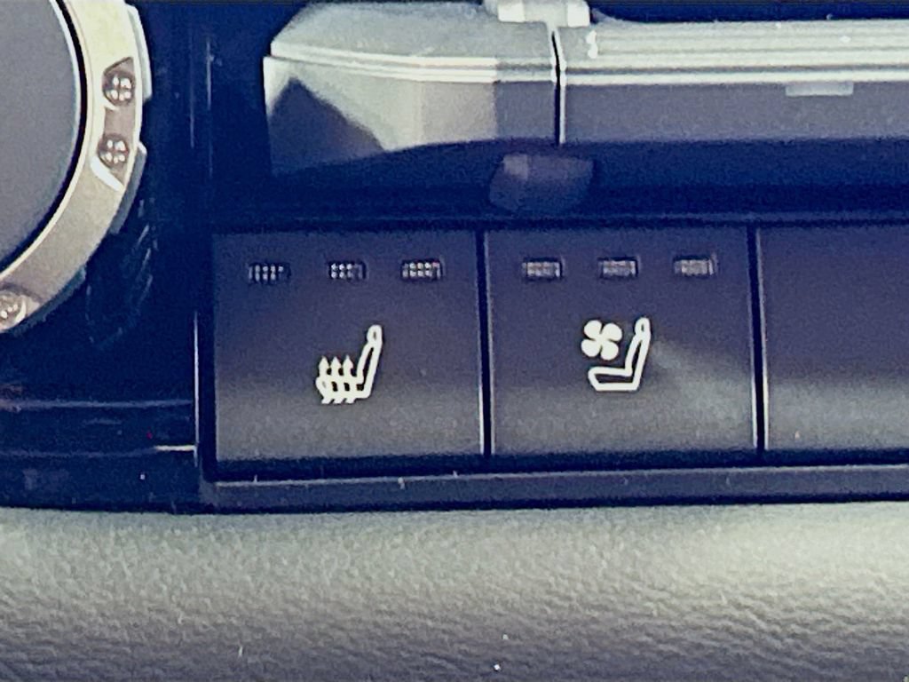 New 2026 Toyota Tundra Platinum AWD/4WD image 17