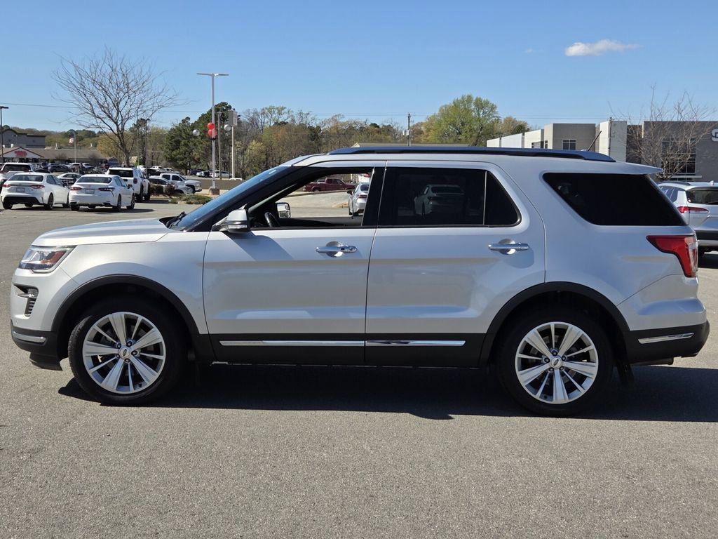 Used 2018 Ford Explorer Limited image 2