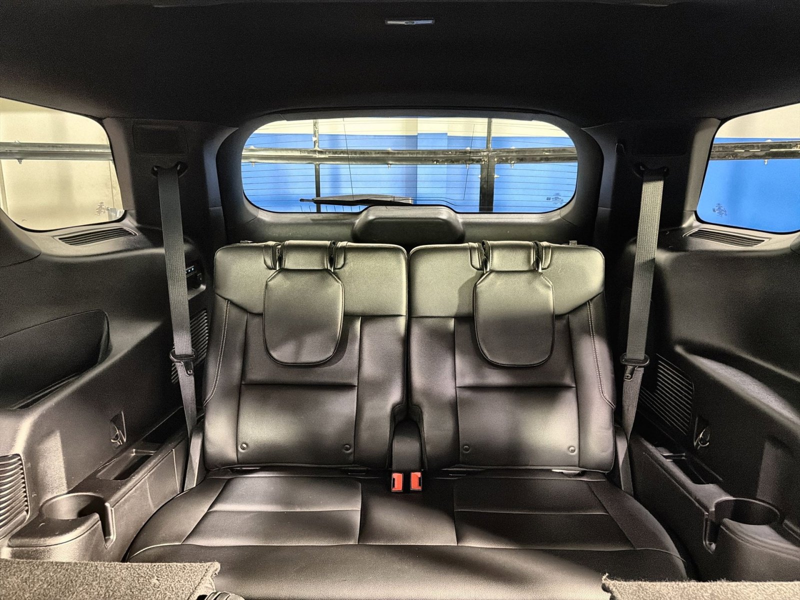 Used 2020 Ford Explorer ST w/ Premium Technology Package image 38