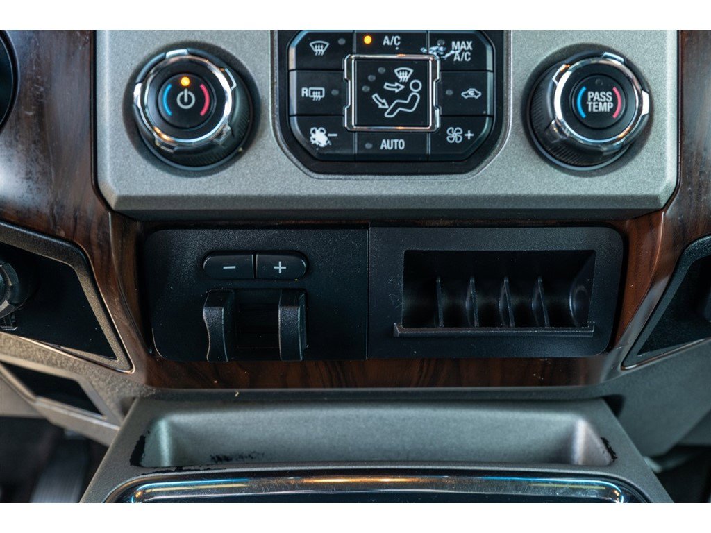 Used 2014 Ford F250 Lariat w/ Lariat Ultimate Package image 22