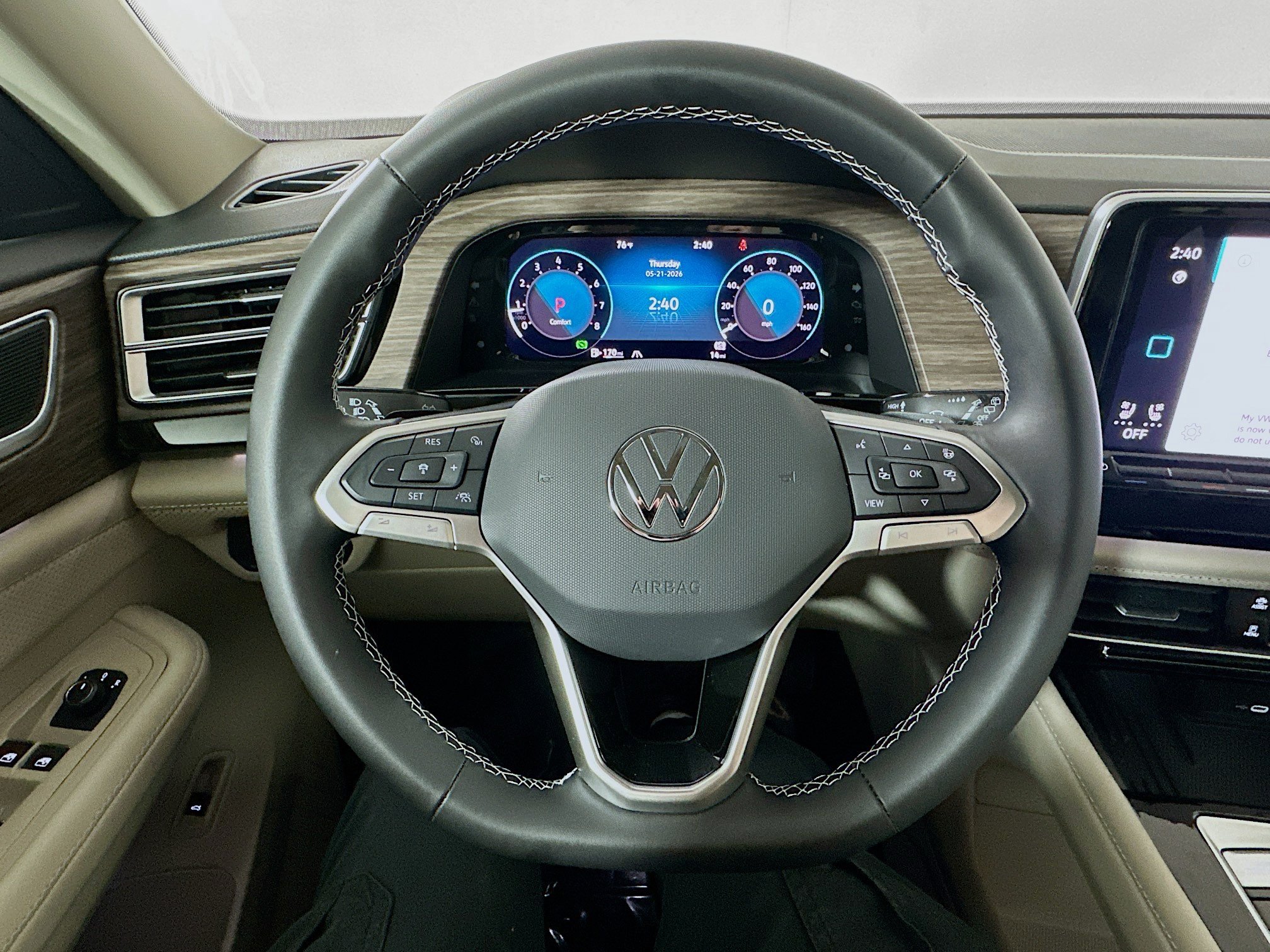 New 2026 Volkswagen Atlas SEL AWD/4WD image 11
