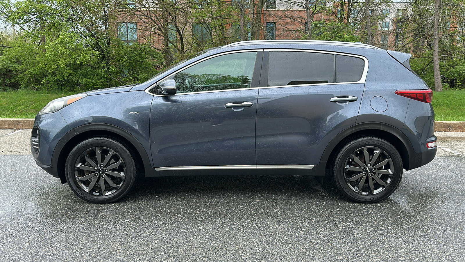 Used 2019 Kia Sportage EX w/ EX Sport Appearance Package AWD/4WD image 27