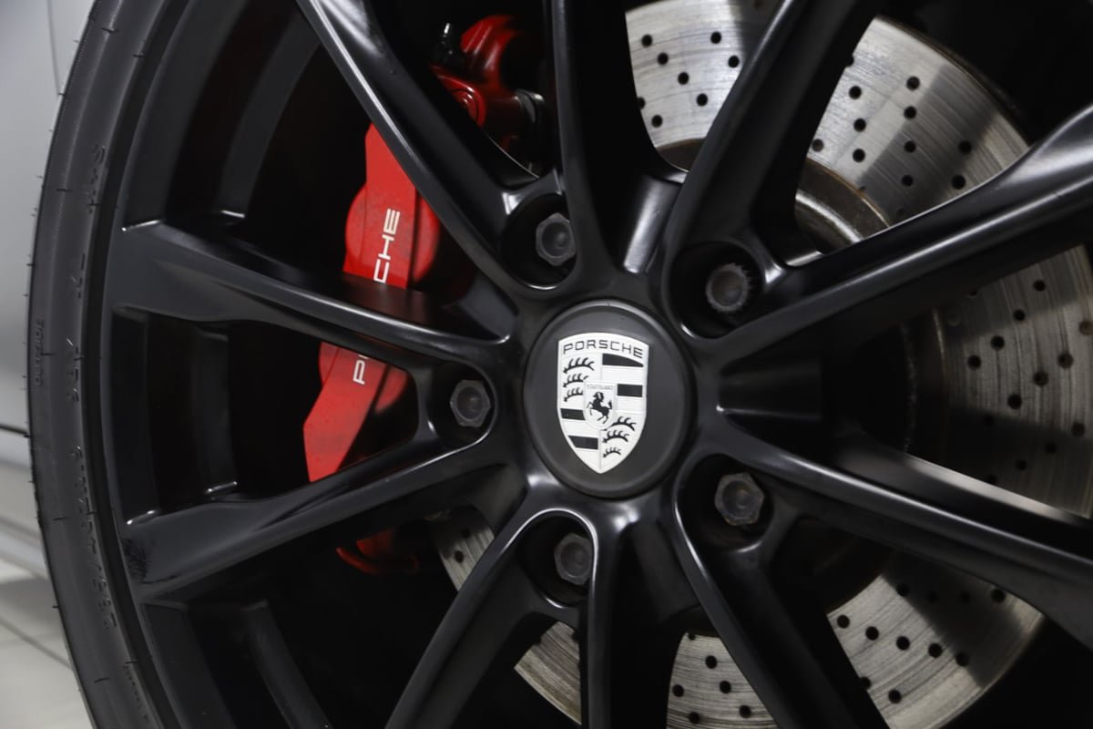 Used 2017 Porsche 718 Boxster RWD image 15