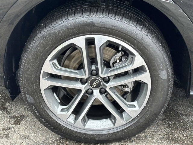 Certified 2025 Audi Q5 Premium w/ Convenience Package image 10