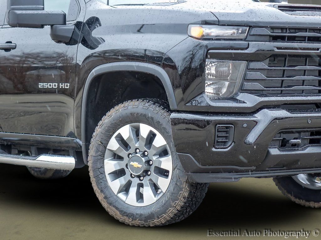 New 2026 Chevrolet Silverado 2500 Custom w/ Custom Value Package AWD/4WD image 4