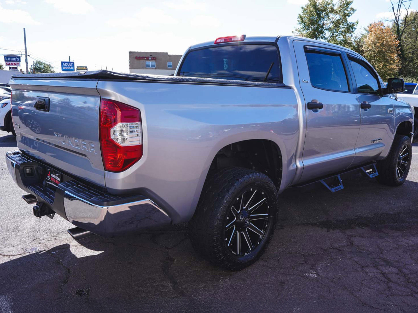 Used 2019 Toyota Tundra SR5 image 5