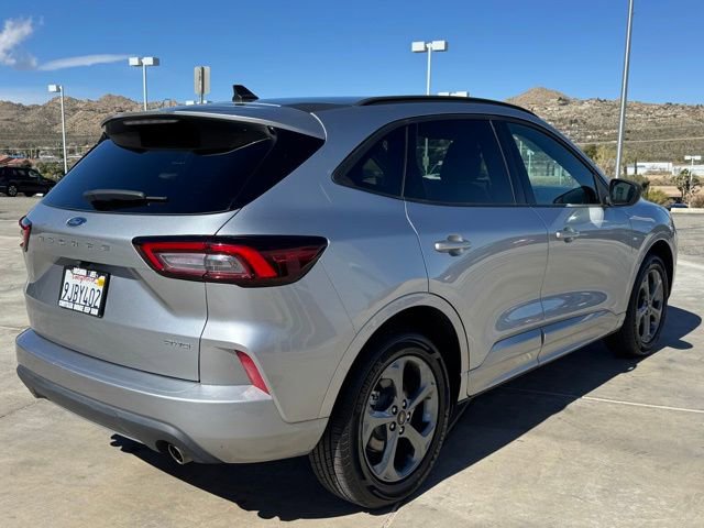 Used 2023 Ford Escape ST-Line AWD/4WD image 6