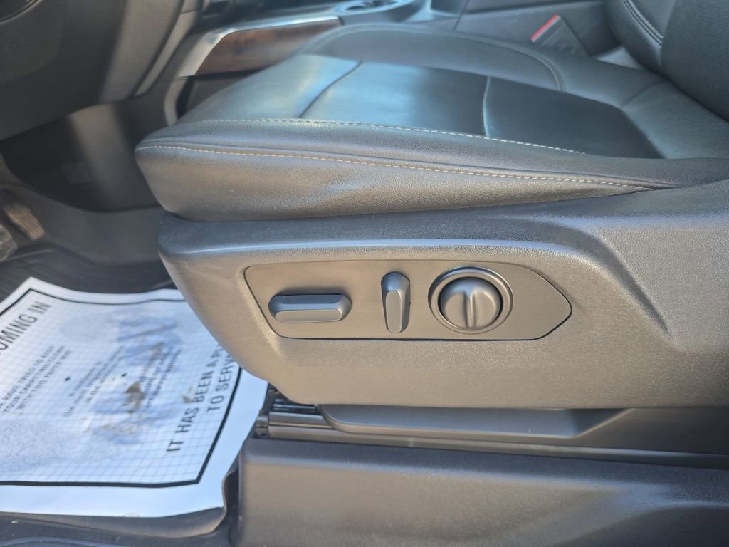 Used 2023 GMC Sierra 3500 SLT w/ SLT Convenience Package AWD/4WD image 23