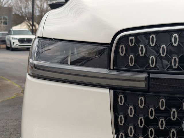 New 2026 Lincoln Navigator Reserve image 10