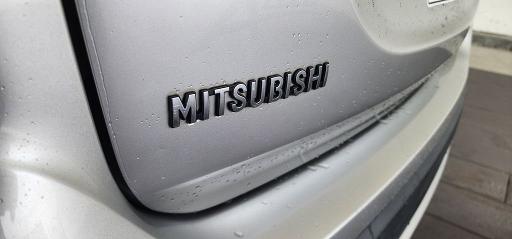 Used 2018 Mitsubishi Outlander ES FWD image 19
