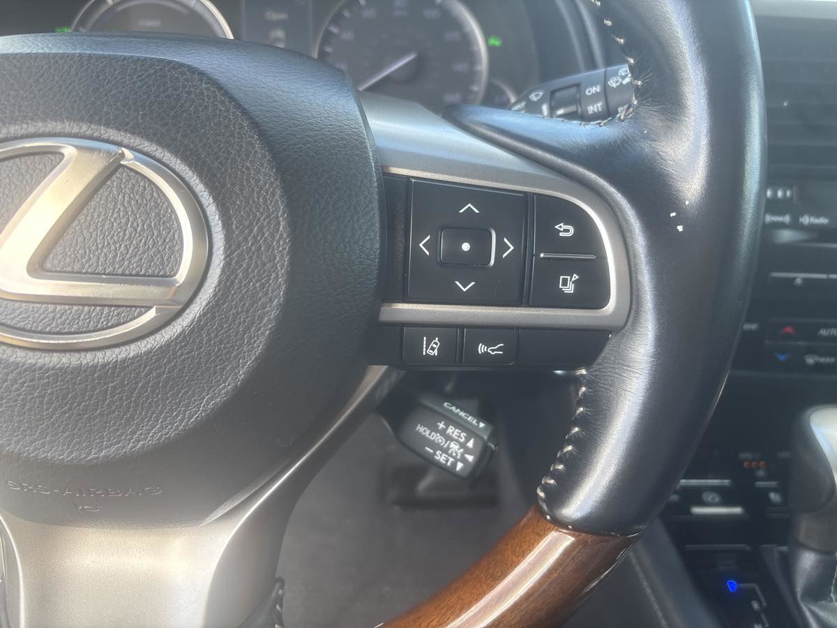 Used 2018 Lexus RX 450hL Premium image 13