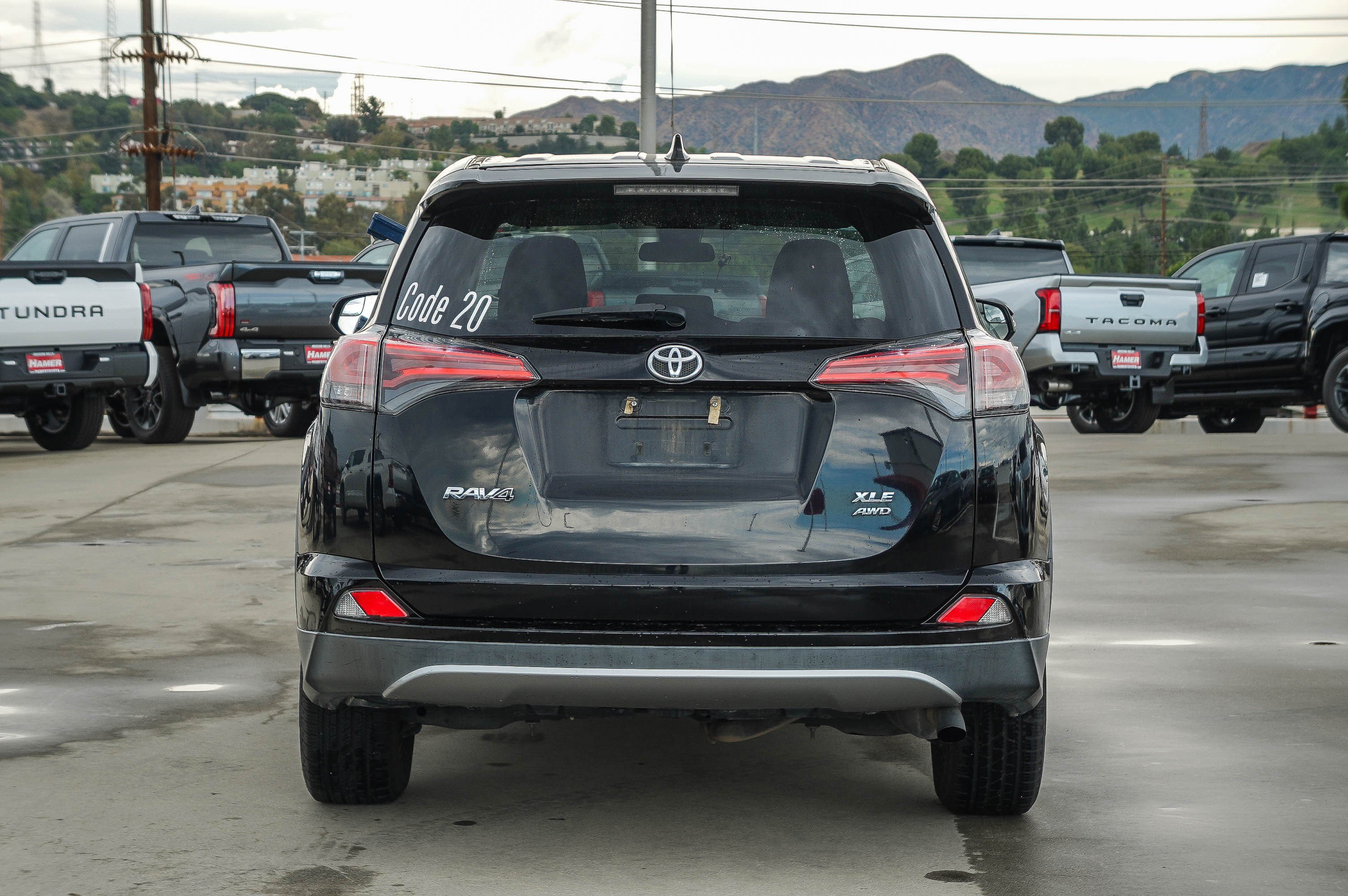 Certified 2018 Toyota RAV4 XLE AWD/4WD image 6