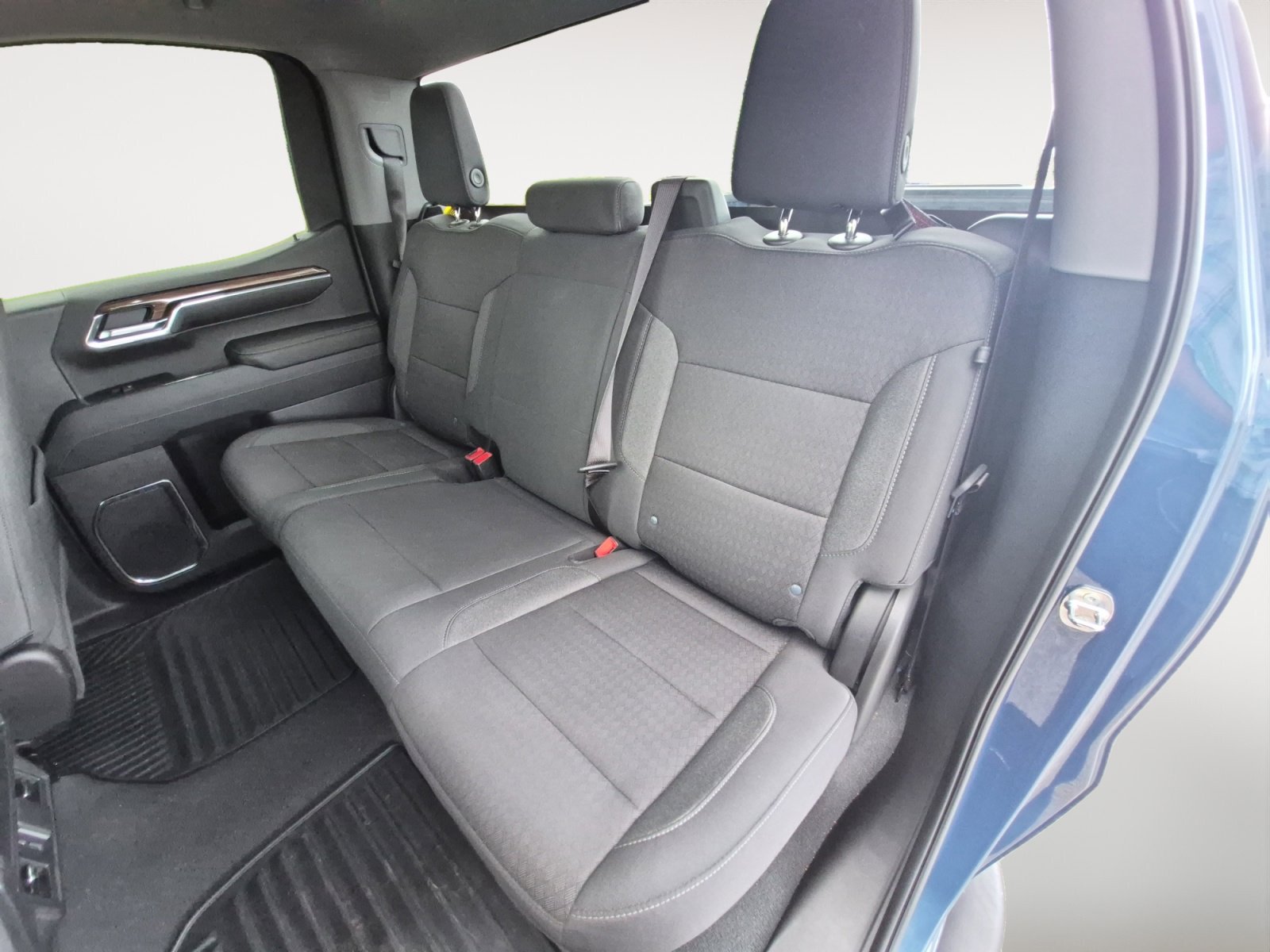 Used 2024 Chevrolet Silverado 1500 LT image 23