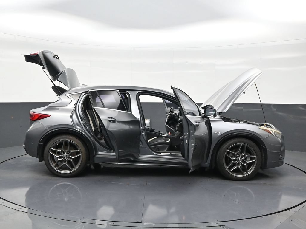 Used 2019 INFINITI QX30 Sport w/ Cargo Package FWD image 31