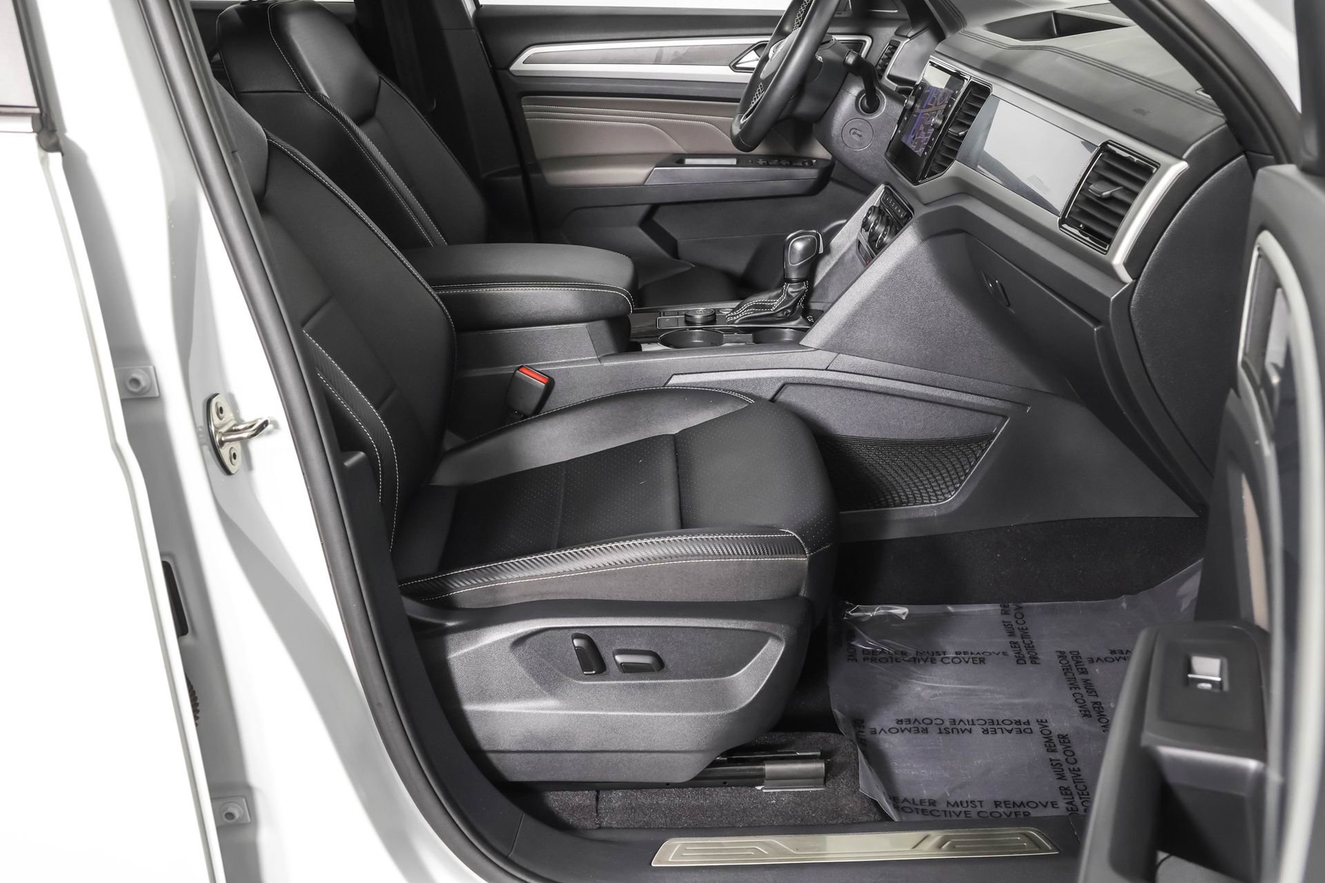 Used 2021 Volkswagen Atlas Cross Sport SEL image 44