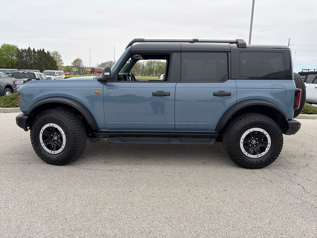 Used 2025 Ford Bronco Badlands AWD/4WD image 4