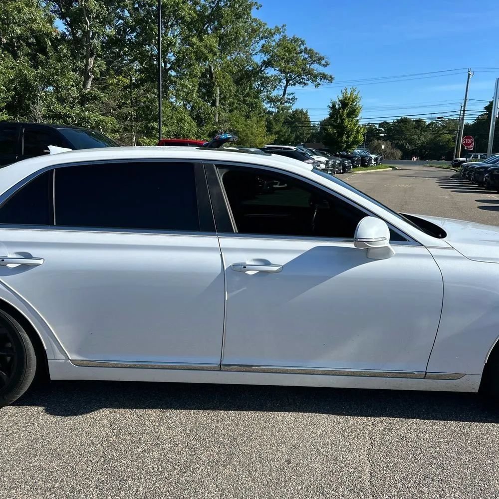 Used 2017 Genesis G90 5.0 Ultimate AWD/4WD image 11