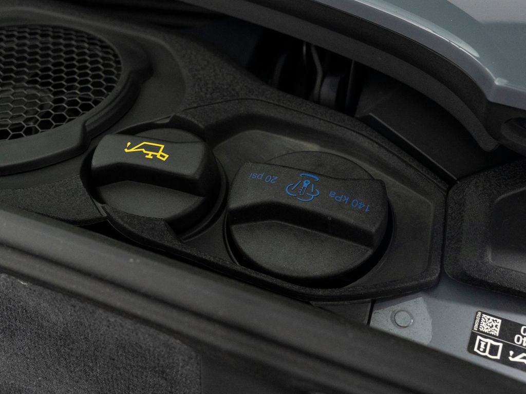Certified 2023 Porsche Macan GTS AWD/4WD image 58