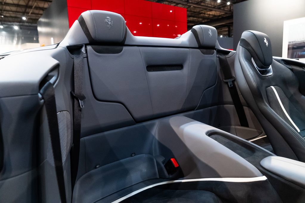 Used 2024 Ferrari Roma Spider image 42