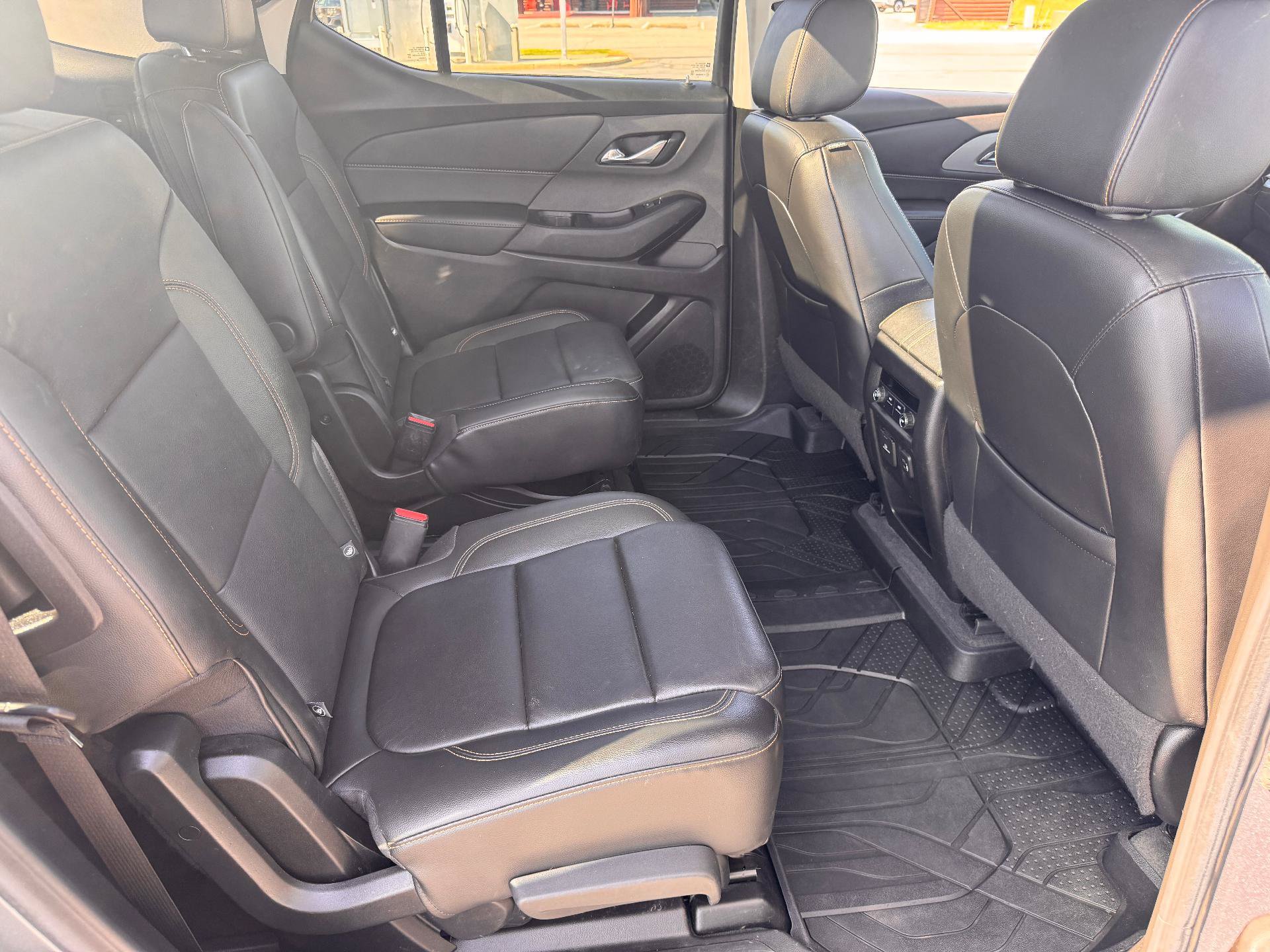 Used 2020 Chevrolet Traverse RS AWD/4WD image 24