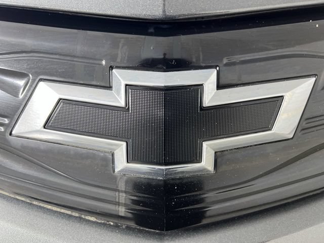 Used 2020 Chevrolet Bolt Premier w/ Infotainment Package FWD image 29