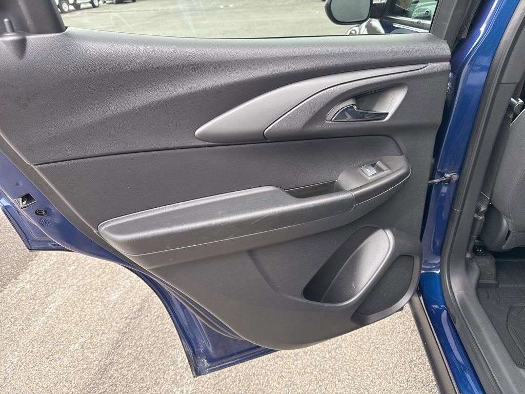 Used 2023 Chevrolet TrailBlazer LT w/ Convenience Package image 15