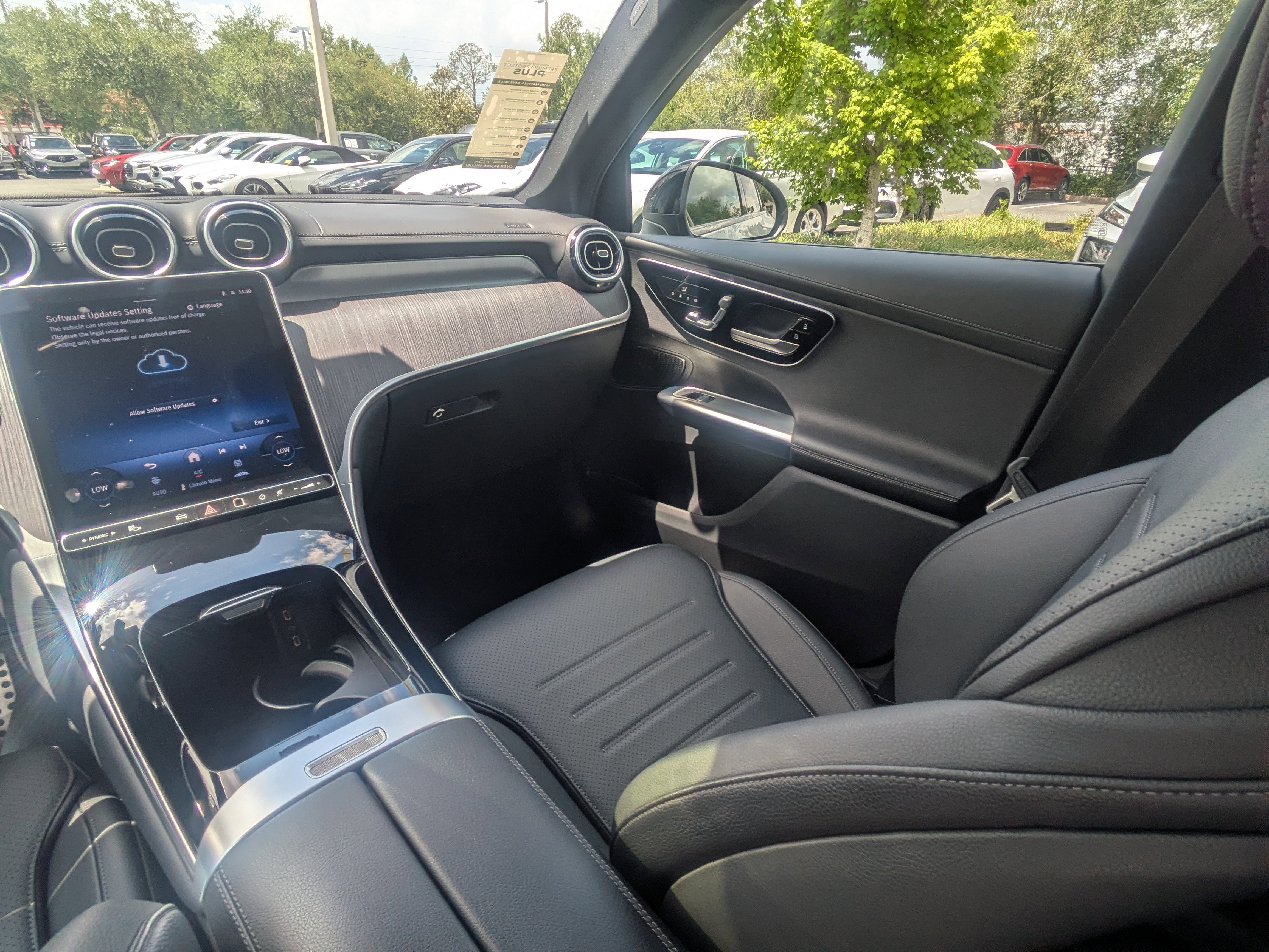 Certified 2025 Mercedes-Benz GLC 300 4MATIC image 16