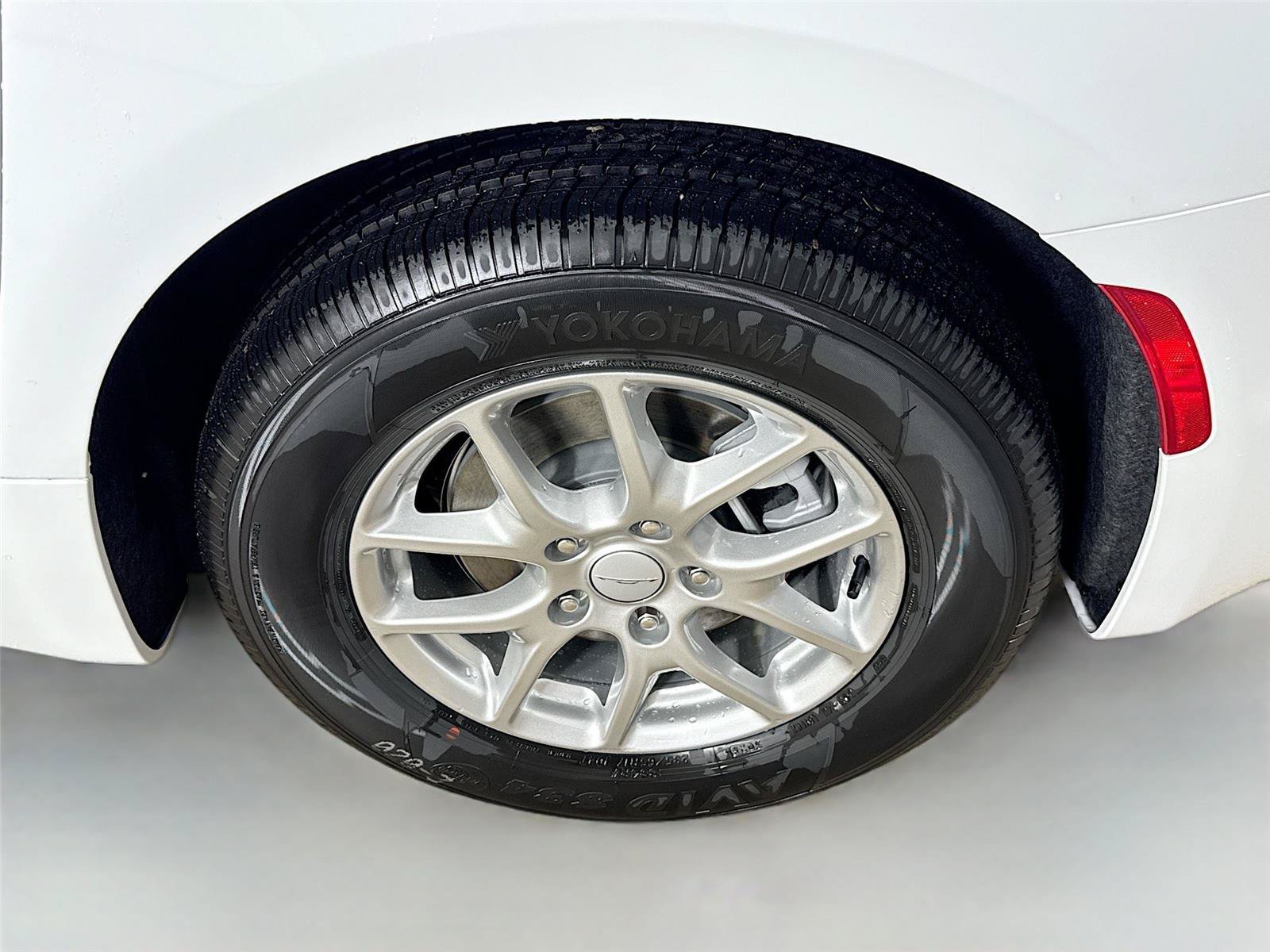 New 2027 Chrysler Pacifica LX FWD image 31