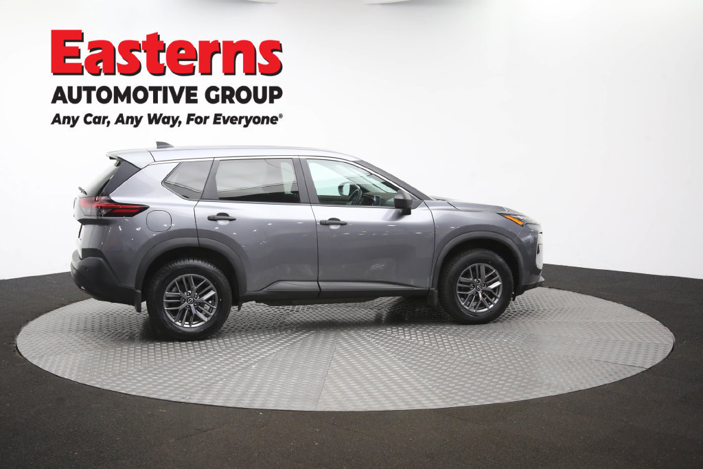 Used 2023 Nissan Rogue S AWD/4WD image 45