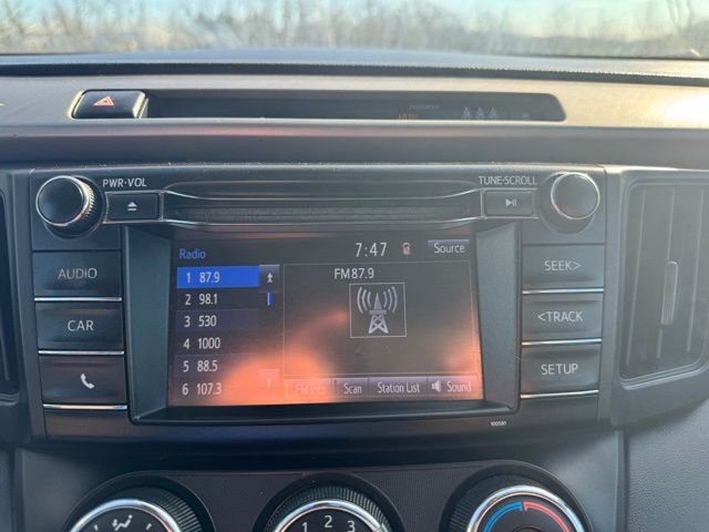 Used 2018 Toyota RAV4 LE w/ All Weather Liner Package image 18