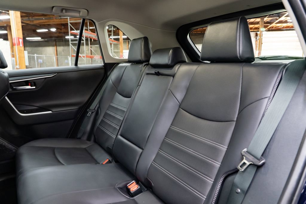Used 2022 Toyota RAV4 Limited AWD/4WD image 26