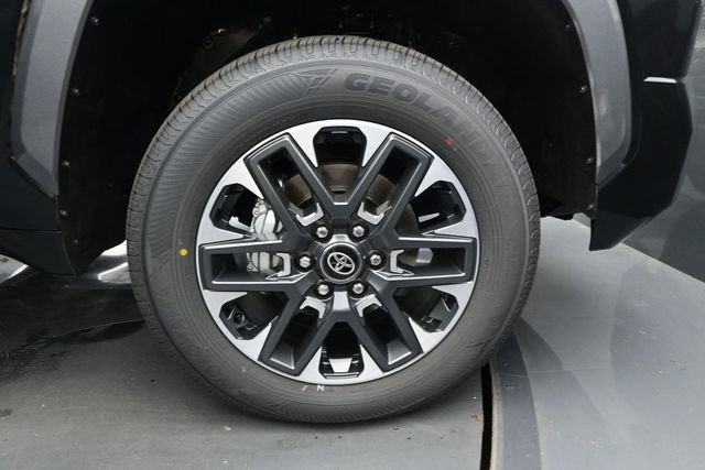 New 2026 Toyota Tundra Limited AWD/4WD image 16