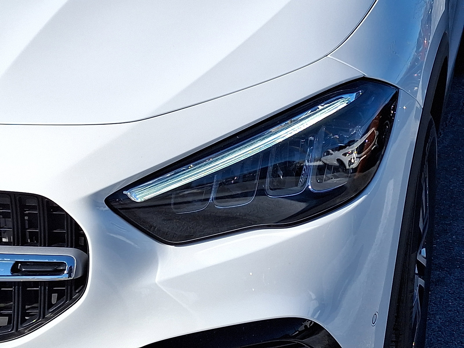 Certified 2026 Mercedes-Benz GLA 250 4MATIC image 9